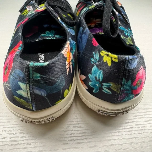 NWOB Superga Floral Print Sneakers- EU size 39 1/2 - Picture 6 of 9
